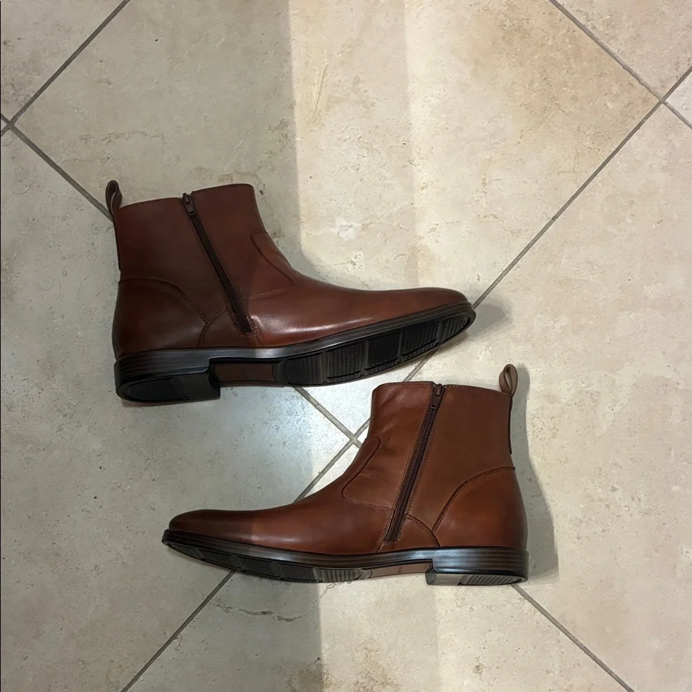 NWOB Giorgio Brutini Men's Leather Zip Up Ankle Boots in Rich Brown in Sz 13M